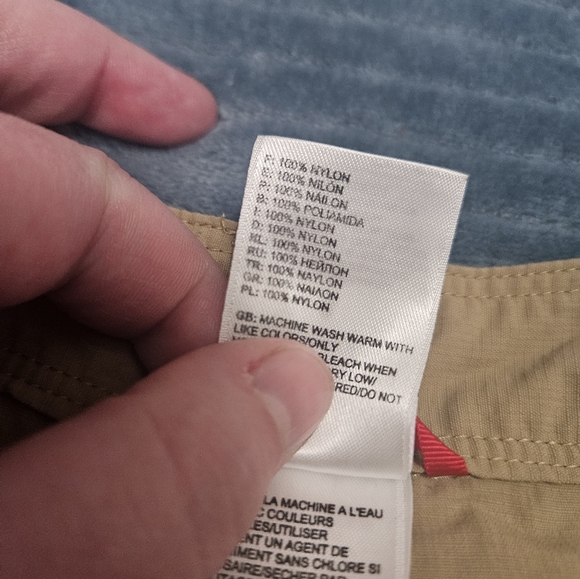 The North Face Womens Tan Shorts! - Picture 4 of 7